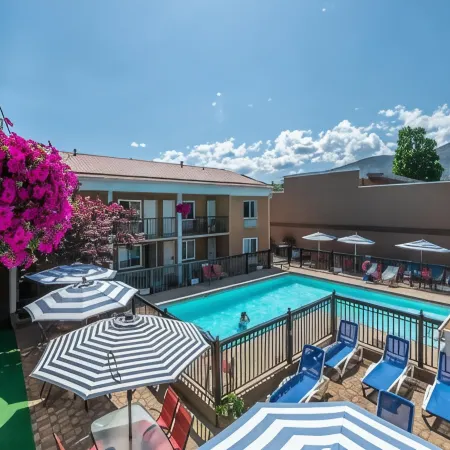 Sahara Courtyard Inn Penticton