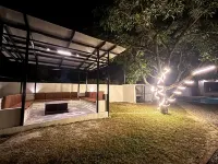 The Maple woods Resort Hotels near Corbett Park Wildlife Safari