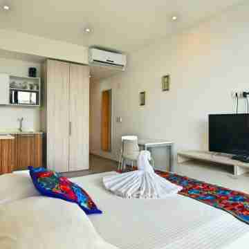 Menesse the City by Casago Rooms