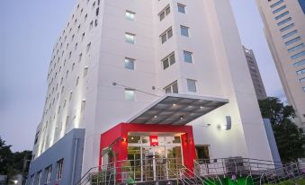 Ibis Asuncion