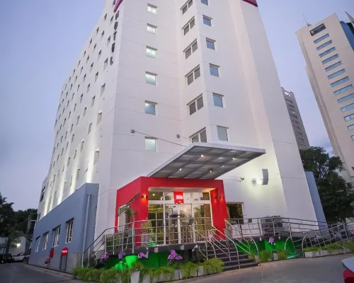 Ibis Asuncion Hotel a Asuncion