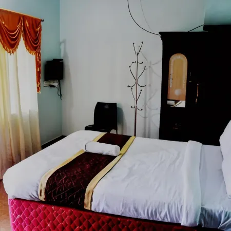 Holidayincoorg Royal Mansion
