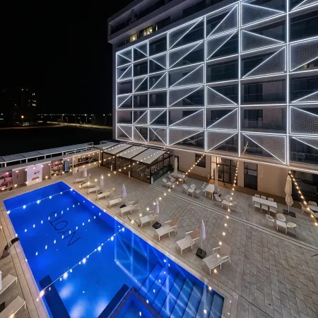 Nyota Hotel & Conference Center