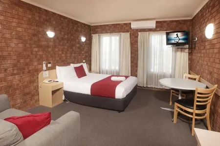 Courtyard Motor Inn Отели в г. Шеппартон