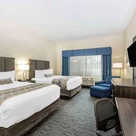 Baymont by Wyndham des Moines Airport