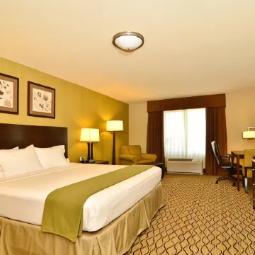 Holiday Inn Express & Suites WILLISTON by IHG