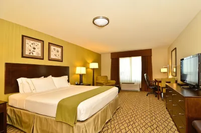Holiday Inn Express & Suites Williston