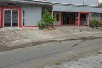 RedDoorz @ Hotel Yaki Mamuju Hotels in Mamuju