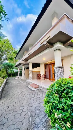 Puri Bali Hotel