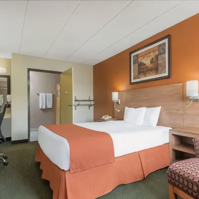 Days Inn by Wyndham Columbus Fairgrounds Hotels near Ohio Expo Center
