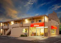 ナイツ イン ページ ダラーツリー周辺のホテル