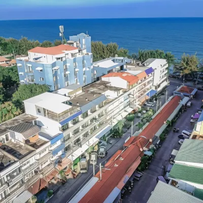 The Beach Cha am Residence Hotels near Chom View Seafood
