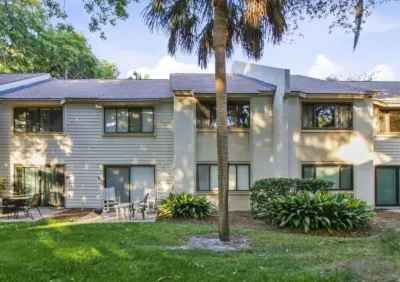 Heavenly Sands : 2BR/2BA Beach-Dine-Shop-Celebration Park!  All ~10 minute Walk! Hotel a 