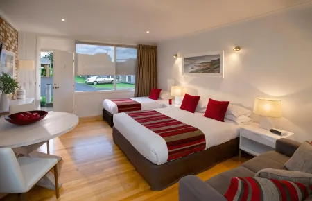 Sorrento Beach Motel