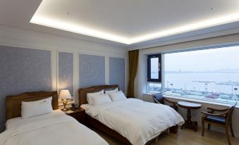 Fontana Beach Hotel