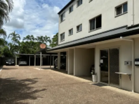River Sands Apartments マルチードア・ビーチ周辺のホテル
