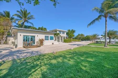 Seascape Resort & Marina