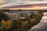 迪茲諾夫河邊和海灘邊的公寓