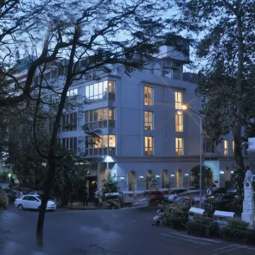 Hotel Diplomat Hotels near Chhatrapati Shivaji Maharaj Vastu Sangrahalaya