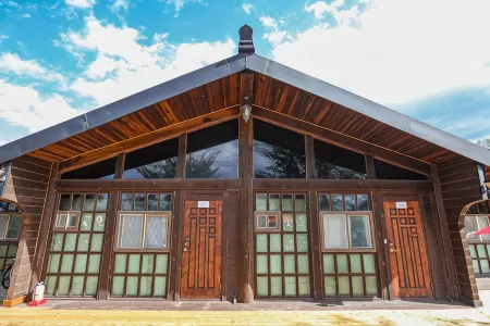 Gyeongju Soriji Pension Отели рядом с достопримечательностью «Яндон»