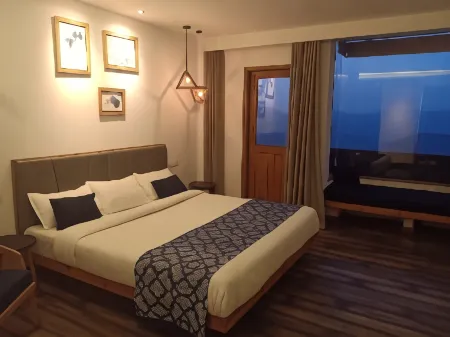 Zephyr House Casa Stay