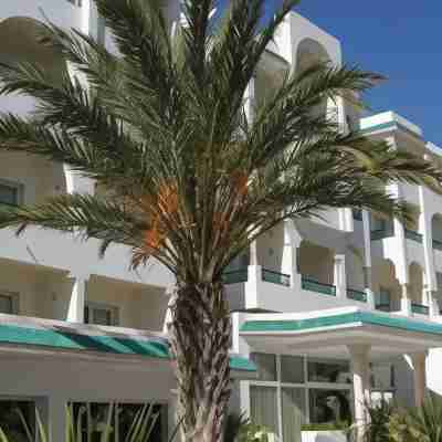 Royal Nozha Hotel Exterior