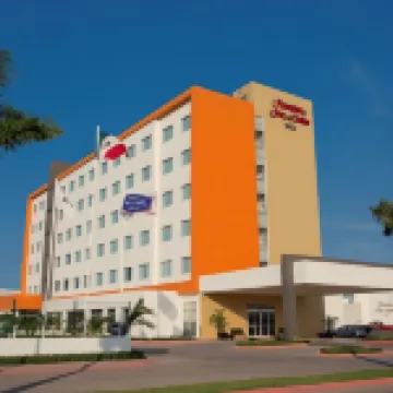 Hampton Inn & Suites by Hilton Paraiso Tabasco Hotel di 