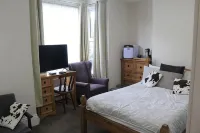 Oakwell Guest House Hotels in Bridlington