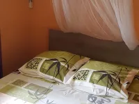 Charming bungalow located between sea and mountains Hotels in Sainte-Rose