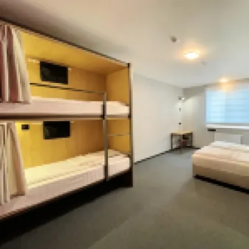 Friday Center Hostel