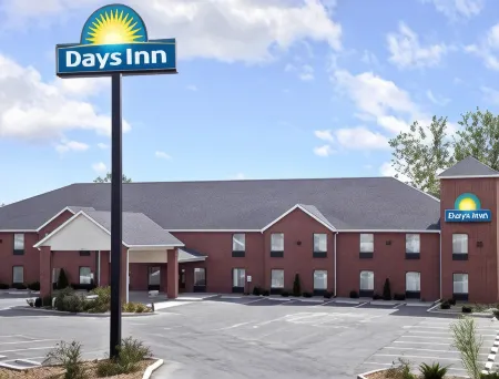 Days Inn by Wyndham St Peters/St Charles Отели в г. О'фаллон