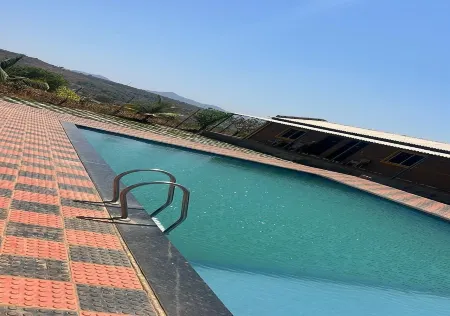 Shreesha Resort Отели в г. Кадад