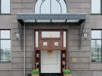 Boutique hotel Prioritet Hotels near Kresty Prison