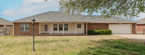 Tranquil 3 bedroom home in South Pryor AC,Wifi