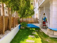 Lisbon Soul Surf Camp Hotels near Boca do Inferno