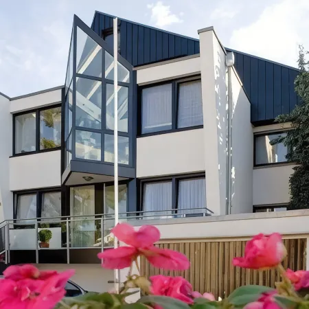 Hotel Brunnenhof Отели в г. Ханау
