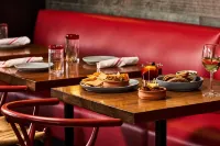 The Envoy Hotel, Autograph Collection - servizio colazione