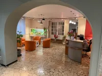 Nouvel Hotel - parking