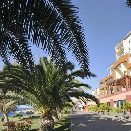 Pestana Promenade Ocean Resort Hotel