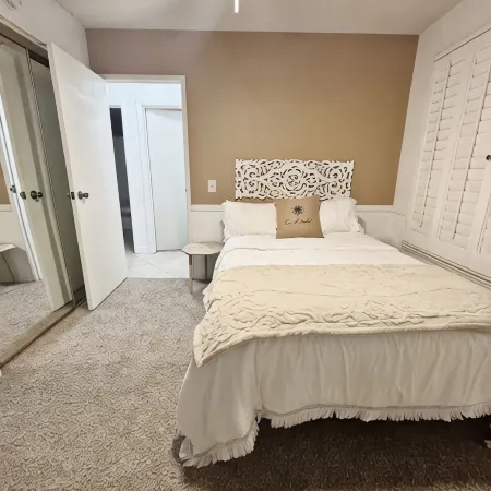 3-bedroom house in gorgeous Indio with AC, WiFi. Enjoy your stay