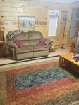 Cozy 1-bedroom house in charming Allardt with AC, WiFi - 2성급