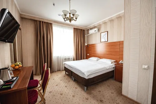 Lazurny Bereg Hotel