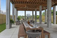 High-End Beachfront Home w/ Private Pool & Big Water Views! - 4-Sterne