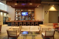 Royal Villas Resort - bar