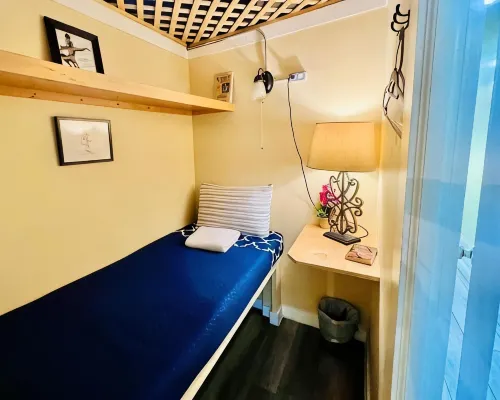 New York Spirit Retreats Hostel Hotels near Hell's Kitchen