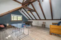 The Grande Lodge- Riverfront, Fiber, HotTub, Fish, DogOK, Game Room, Movie Room - 4-Sterne