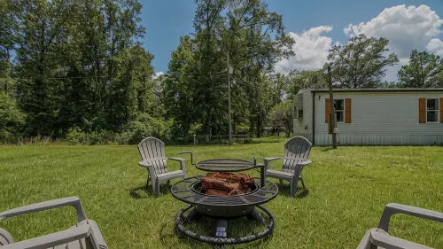 Lake Eufuala Retreat - 3Bd, 2BA Home in Eufaula with Com Boat Launch & Pool