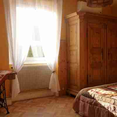 Geranium Apartment Rooms