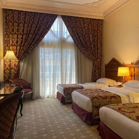 Serenada Golden Palace Hotel