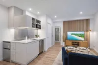Fitzgerald Focus - Your 1BR Urban Oasis - Villas